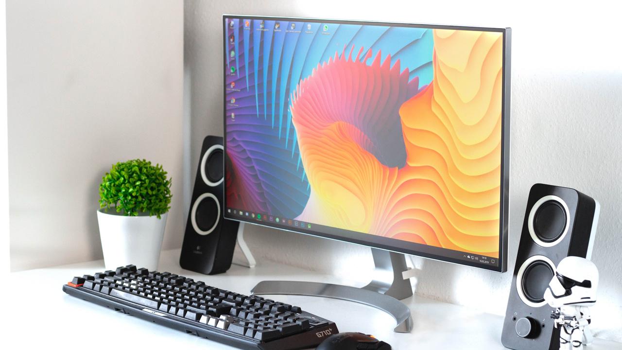 HSG1071 Monitors