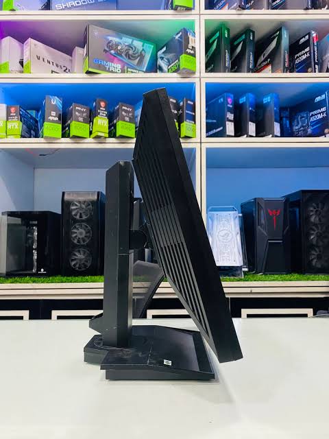 Dell 1914SF 19 Inch LCD Monitor | Square Display | VGA + DVI | Grade A Used | Office & Home Monitor